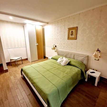 Fuga A Napoli Apartment Exterior foto
